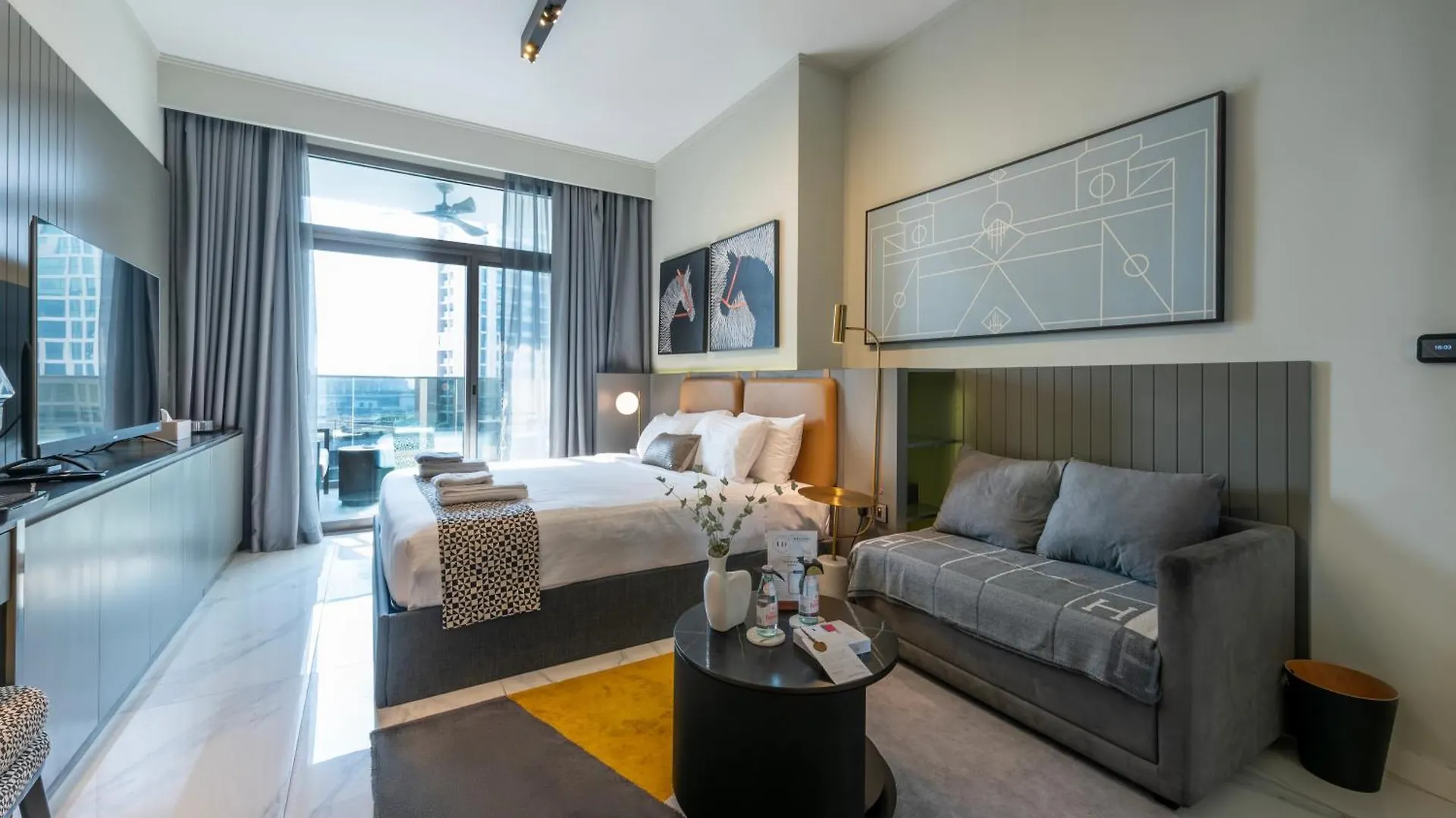 Canal View Studio Downtown - Near Dubai Mall & Burj Khalifa - Mag 318