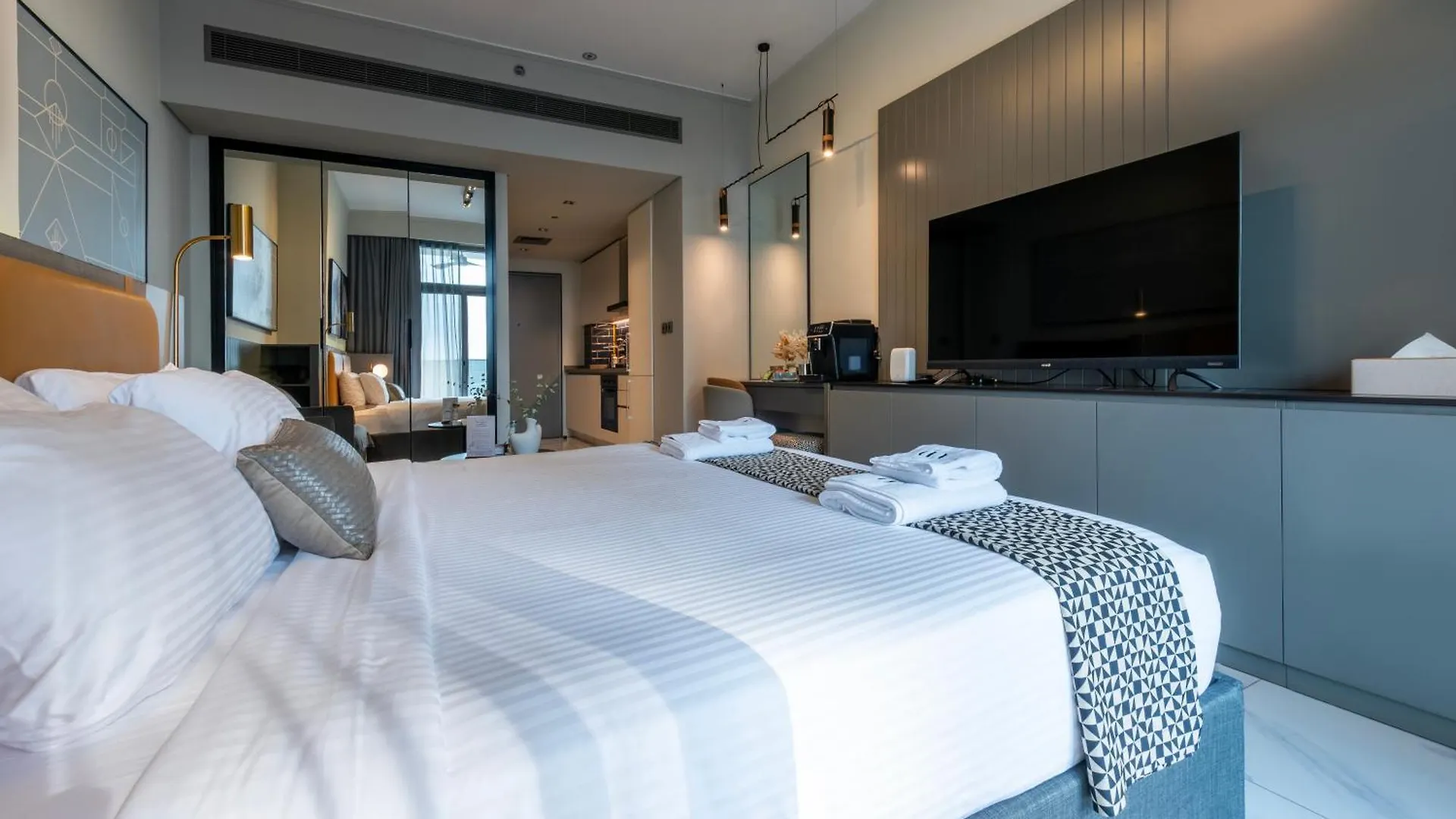 Apartment Canal View Studio Downtown - Near Dubai Mall & Burj Khalifa - Mag 318